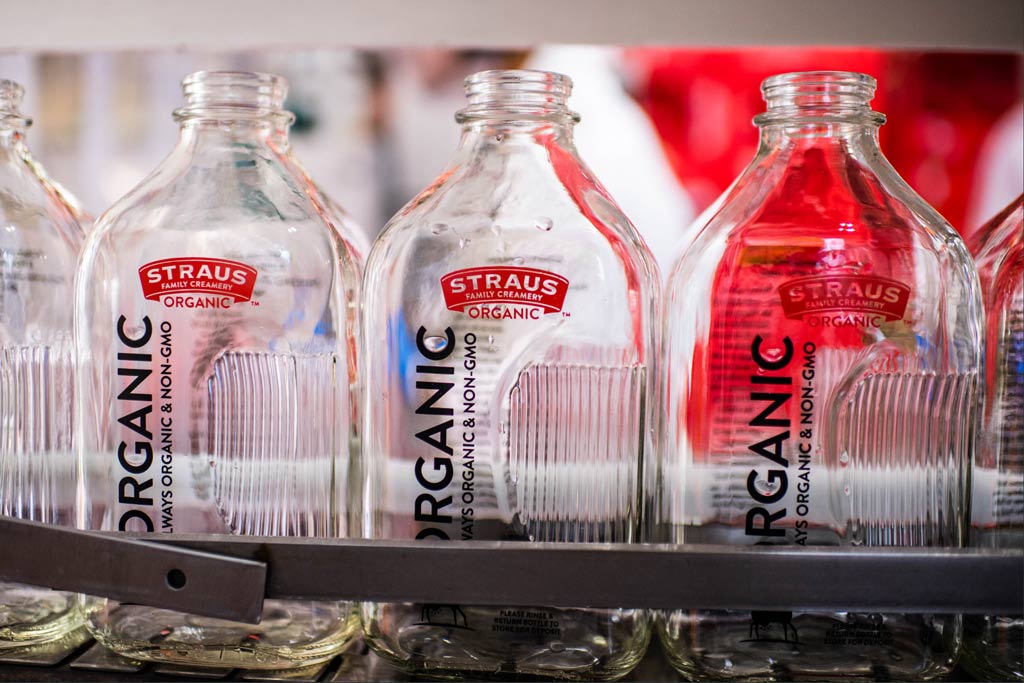 straus empty recyclable glass bottles